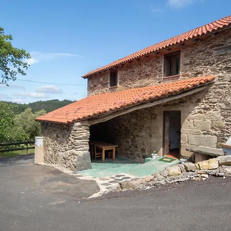 Ag Casa Branas, En Aldea Rural Gallega *